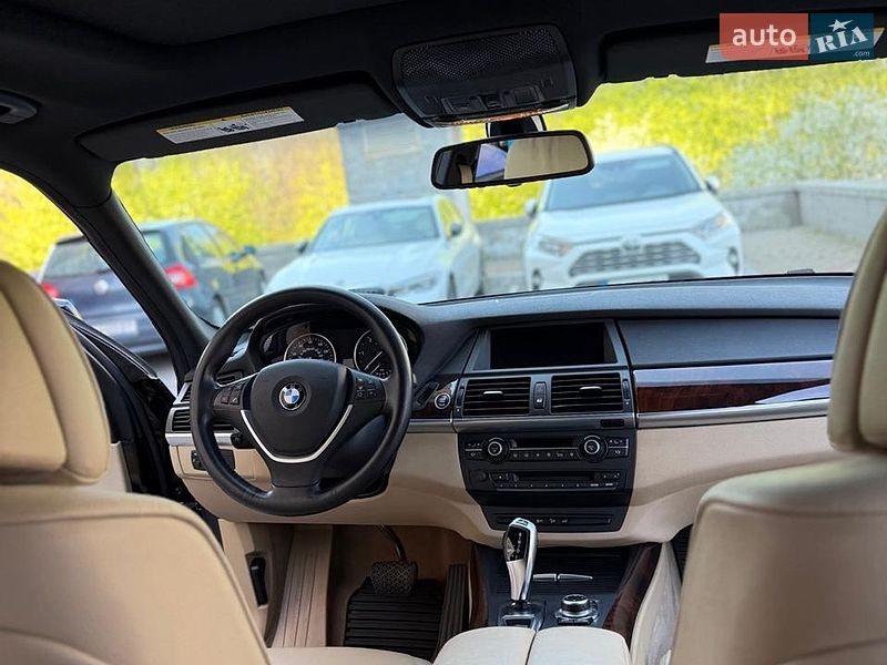 Внедорожник / Кроссовер BMW X5 2012 в Киеве