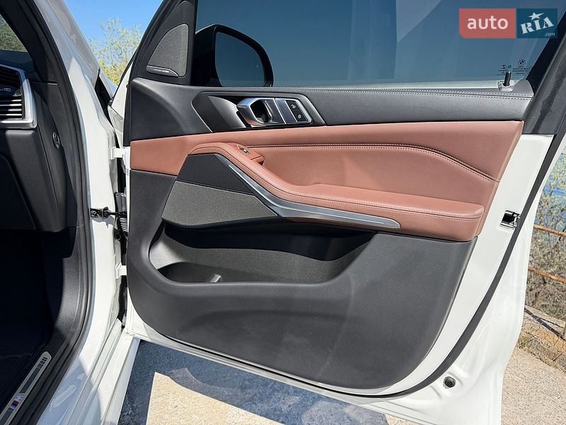Внедорожник / Кроссовер BMW X5 2022 в Одессе