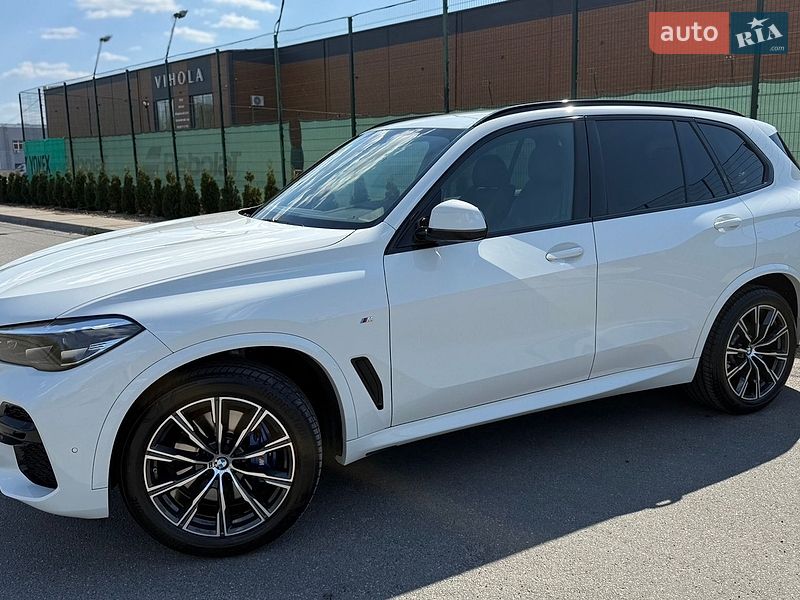 Внедорожник / Кроссовер BMW X5 2022 в Киеве