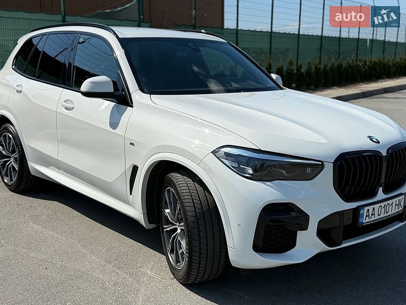 Внедорожник / Кроссовер BMW X5 2022 в Киеве