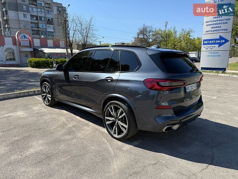 Внедорожник / Кроссовер BMW X5 2019 в Каменском