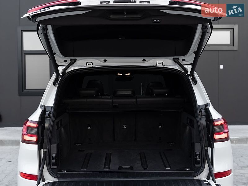 Внедорожник / Кроссовер BMW X5 2019 в Киеве