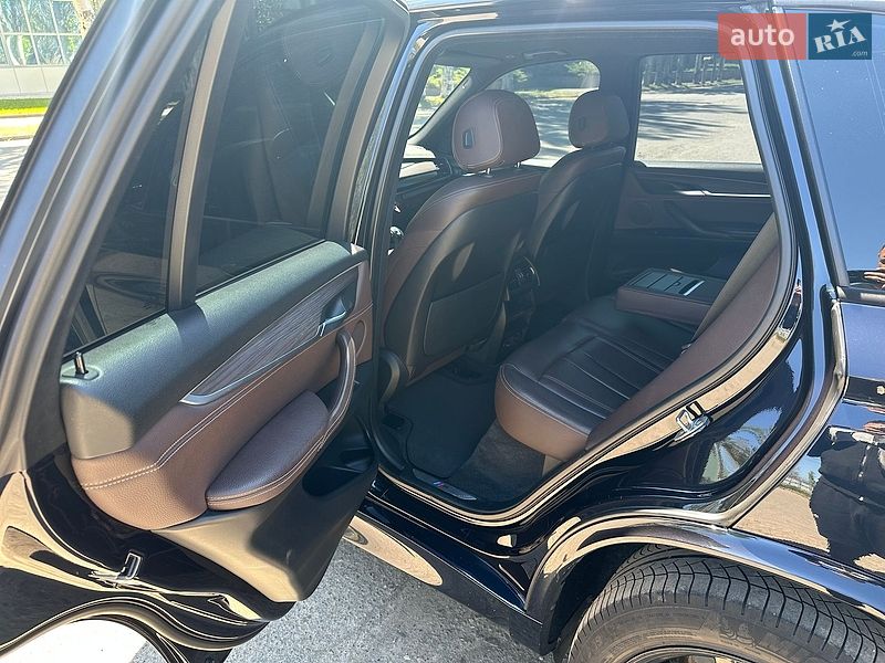 Позашляховик / Кросовер BMW X5 2015 в Миколаєві