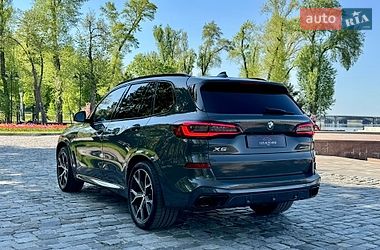 Внедорожник / Кроссовер BMW X5 2022 в Киеве