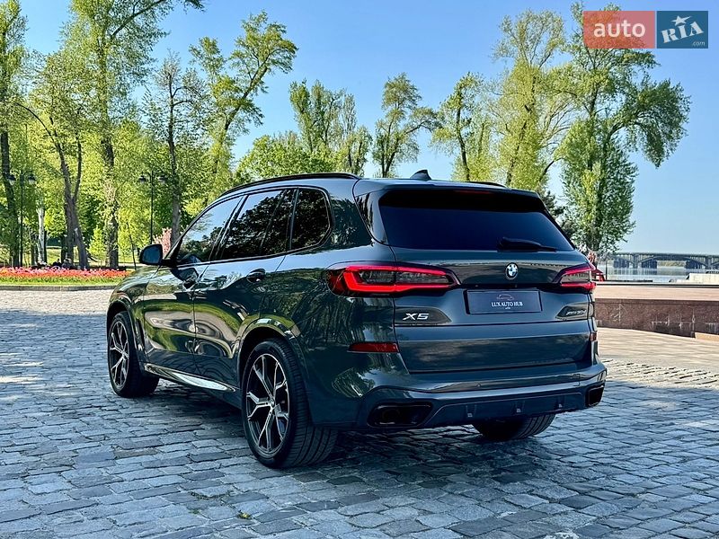 Внедорожник / Кроссовер BMW X5 2022 в Киеве