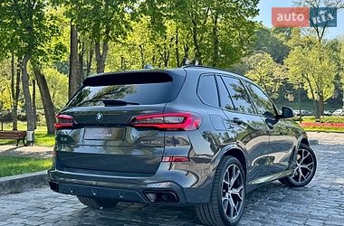 Внедорожник / Кроссовер BMW X5 2022 в Киеве
