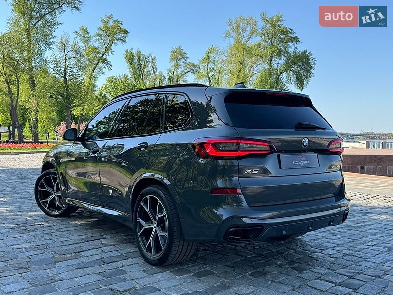 Внедорожник / Кроссовер BMW X5 2022 в Киеве