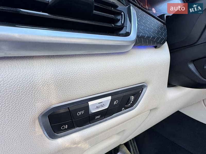 Внедорожник / Кроссовер BMW X5 2022 в Киеве