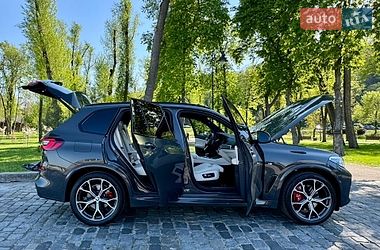 Внедорожник / Кроссовер BMW X5 2022 в Киеве