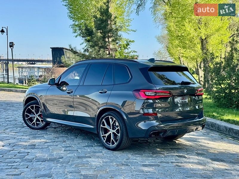 Внедорожник / Кроссовер BMW X5 2022 в Киеве