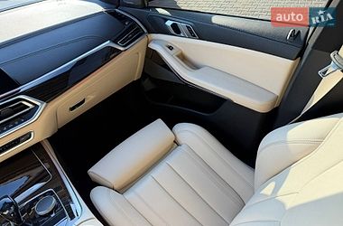Внедорожник / Кроссовер BMW X5 2019 в Киеве