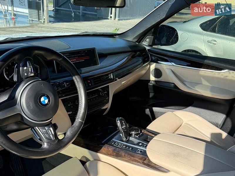 Внедорожник / Кроссовер BMW X5 2015 в Каменке-Бугской