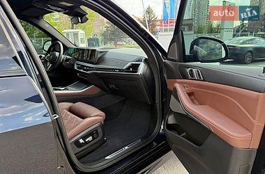 Внедорожник / Кроссовер BMW X5 2024 в Харькове