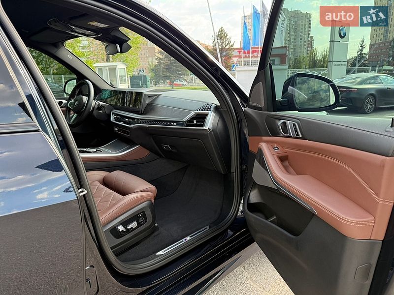 Внедорожник / Кроссовер BMW X5 2024 в Харькове