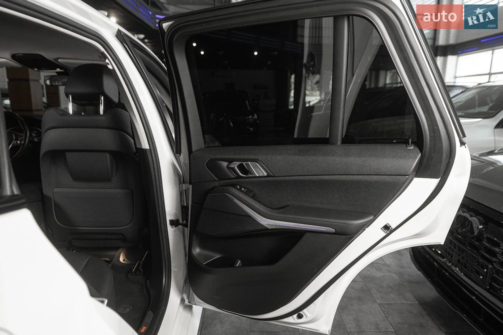 2021 BMW X5 - мініатюра 36