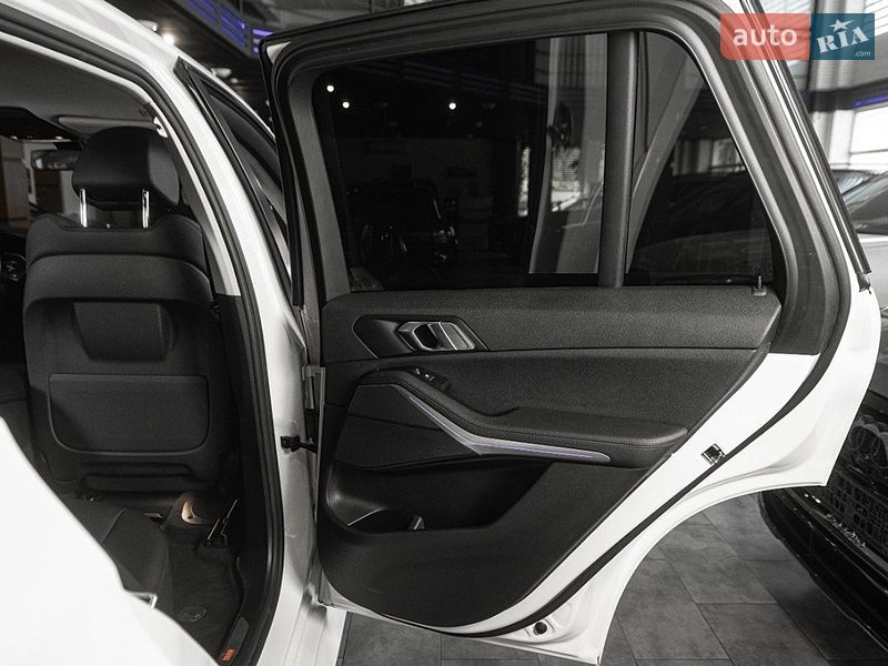 Внедорожник / Кроссовер BMW X5 2021 в Одессе