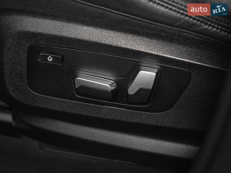 Внедорожник / Кроссовер BMW X5 2021 в Одессе
