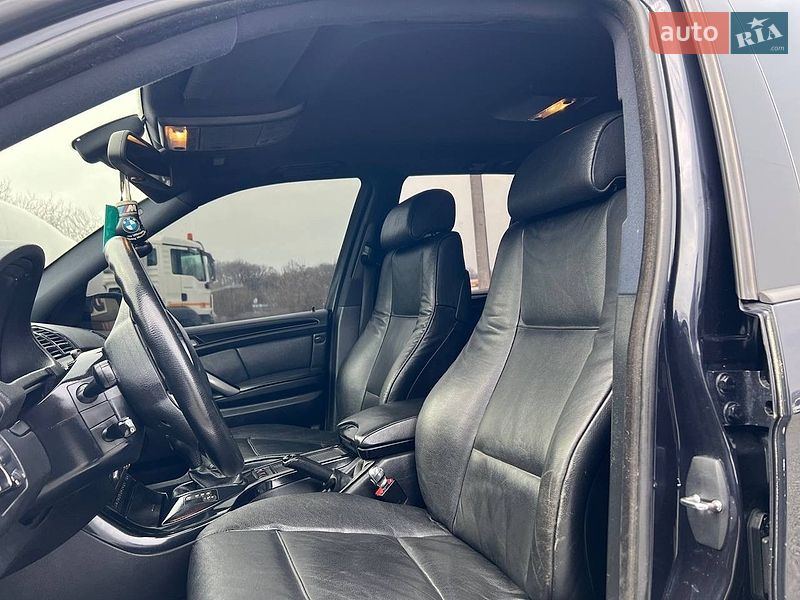 Внедорожник / Кроссовер BMW X5 2005 в Черновцах