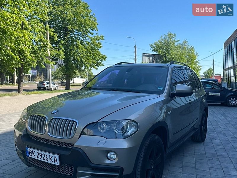 Внедорожник / Кроссовер BMW X5 2008 в Ровно