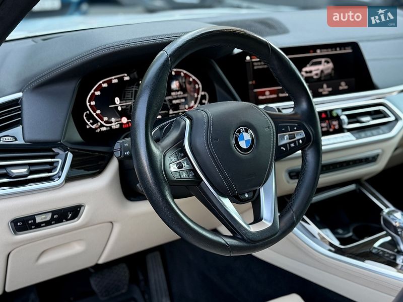 Внедорожник / Кроссовер BMW X5 2021 в Киеве