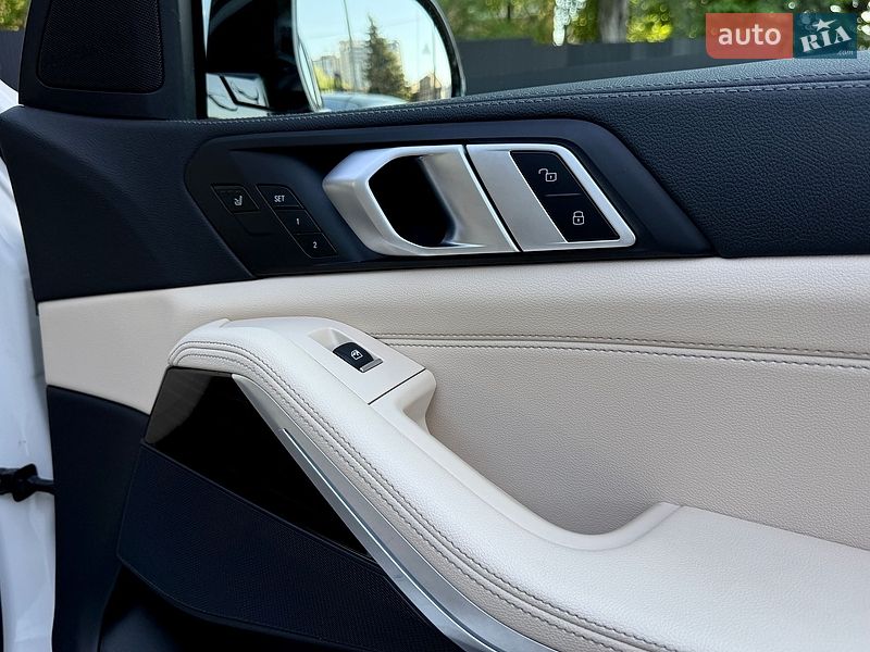Внедорожник / Кроссовер BMW X5 2021 в Киеве