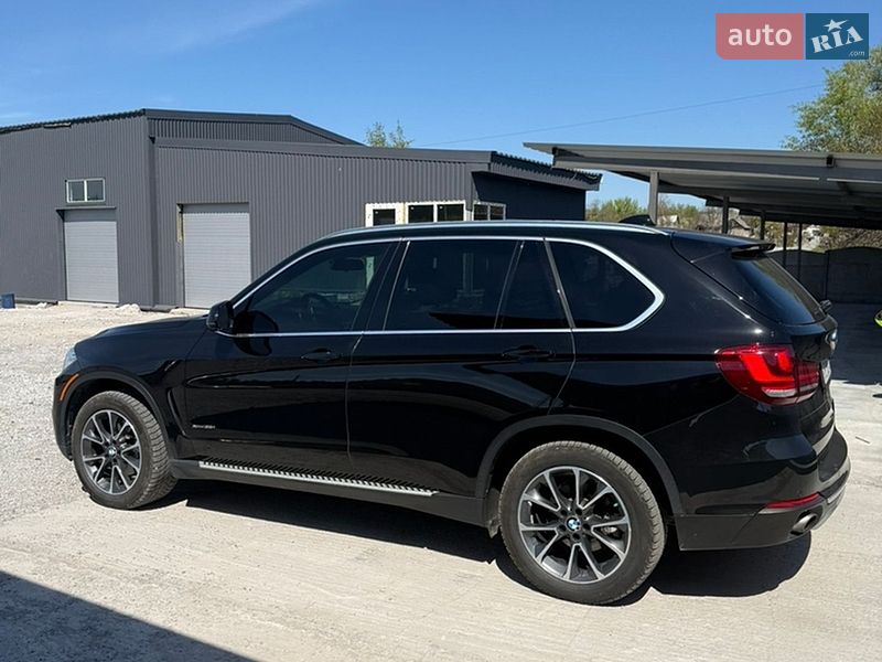 Внедорожник / Кроссовер BMW X5 2015 в Каменском