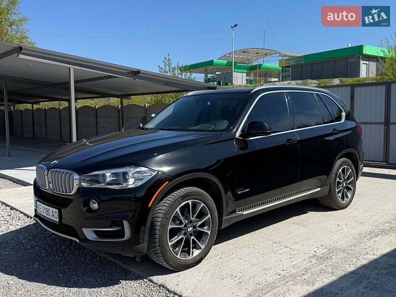 Внедорожник / Кроссовер BMW X5 2015 в Каменском
