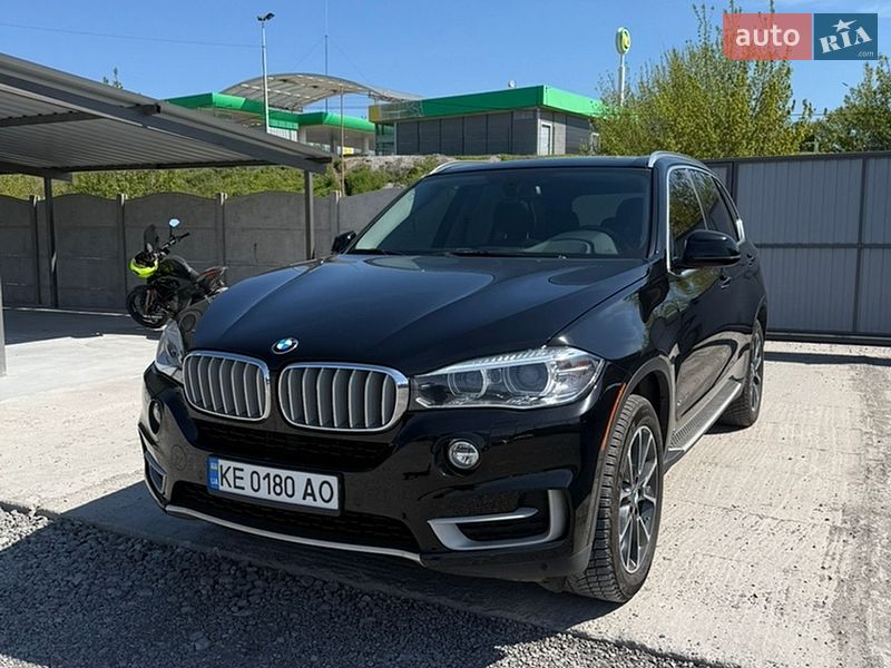 Внедорожник / Кроссовер BMW X5 2015 в Каменском