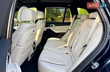 Внедорожник / Кроссовер BMW X5 2018 в Днепре