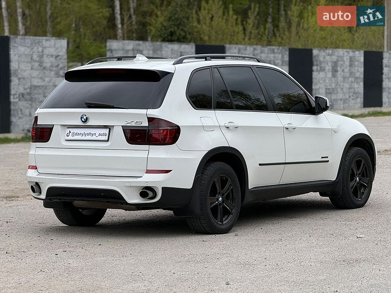 Внедорожник / Кроссовер BMW X5 2010 в Звягеле
