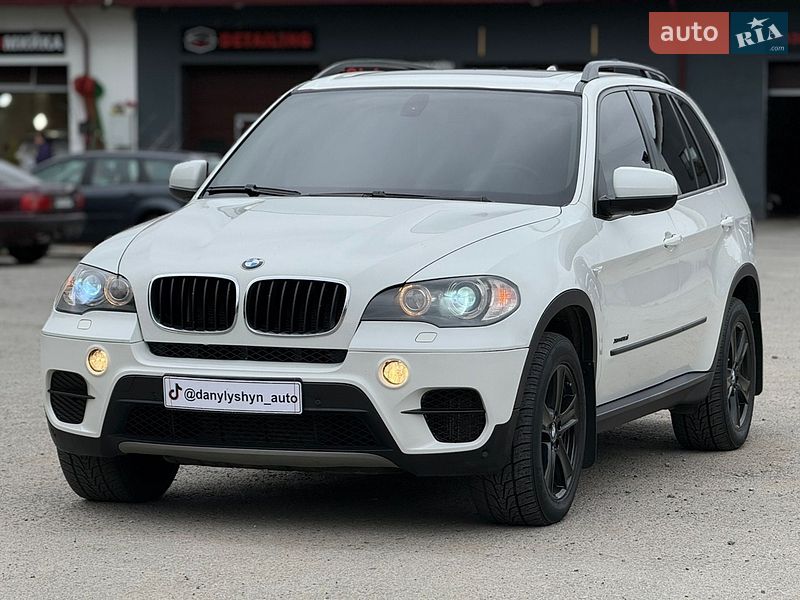 Внедорожник / Кроссовер BMW X5 2010 в Звягеле