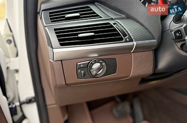 Внедорожник / Кроссовер BMW X5 2010 в Звягеле