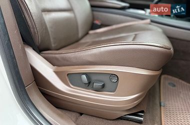 Внедорожник / Кроссовер BMW X5 2010 в Звягеле