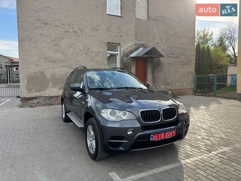 Внедорожник / Кроссовер BMW X5 2012 в Луцке