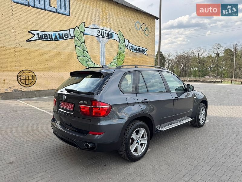 Внедорожник / Кроссовер BMW X5 2012 в Луцке