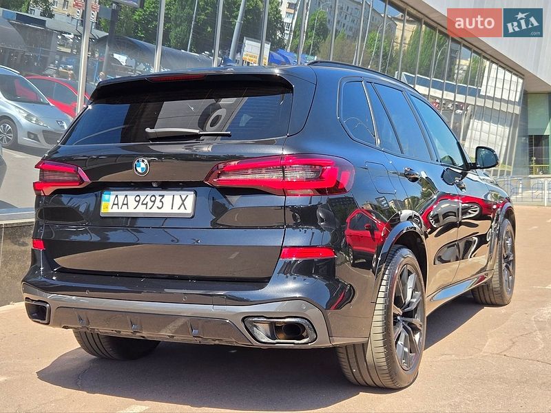 Внедорожник / Кроссовер BMW X5 2021 в Киеве