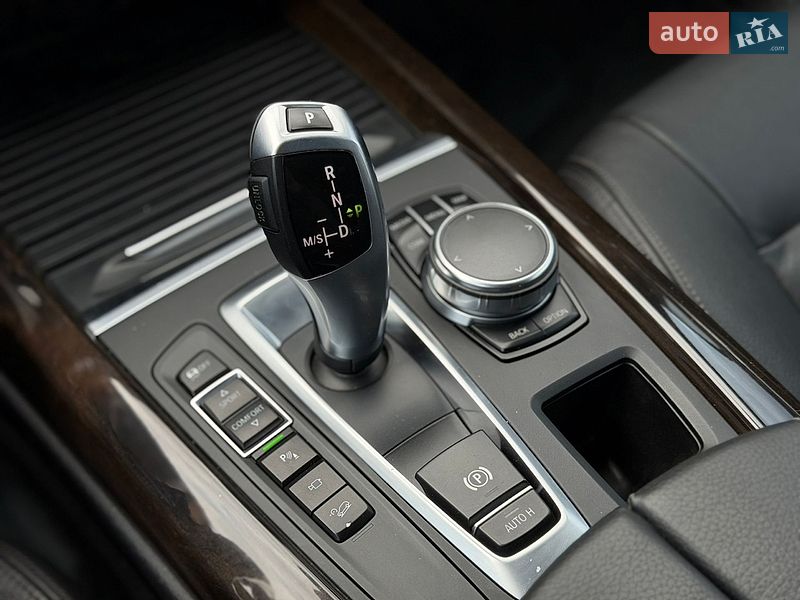 Внедорожник / Кроссовер BMW X5 2016 в Киеве