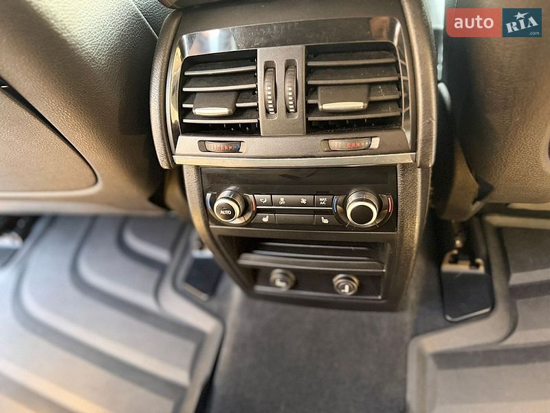 Внедорожник / Кроссовер BMW X5 2015 в Тернополе
