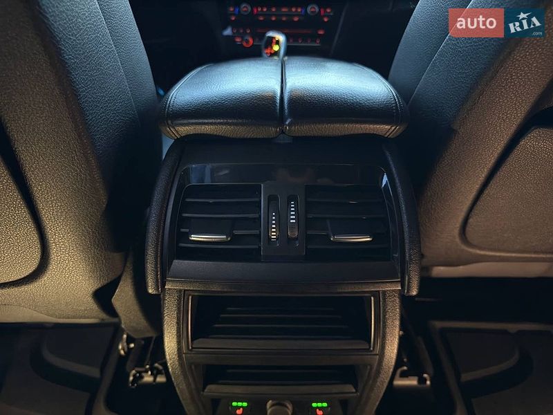 Внедорожник / Кроссовер BMW X5 2014 в Киеве