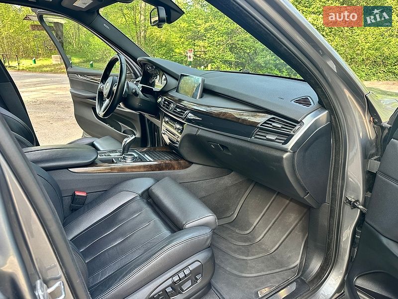 Внедорожник / Кроссовер BMW X5 2016 в Киеве