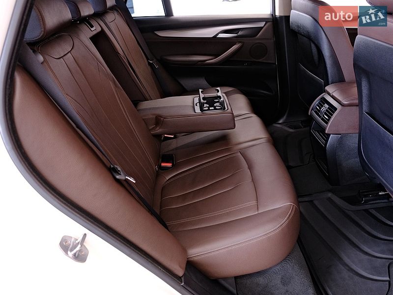 Внедорожник / Кроссовер BMW X5 2015 в Одессе