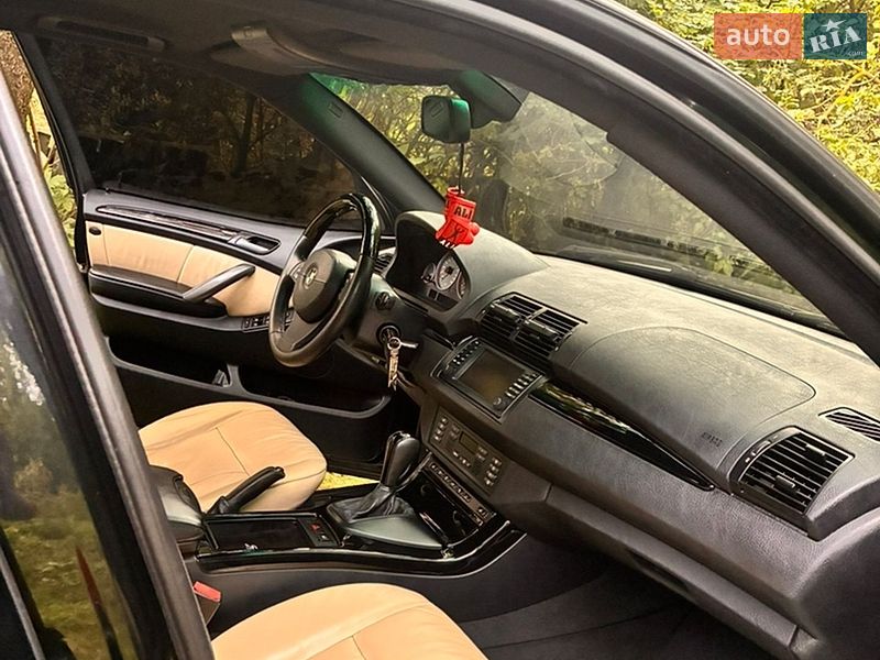Внедорожник / Кроссовер BMW X5 2005 в Киеве