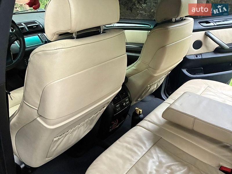 Внедорожник / Кроссовер BMW X5 2005 в Киеве