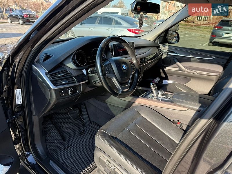 Внедорожник / Кроссовер BMW X5 2018 в Николаеве