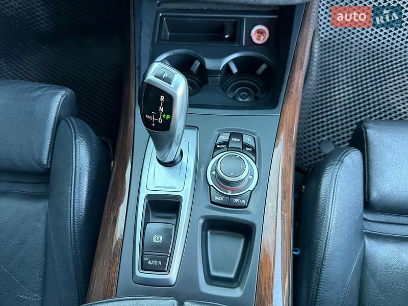 Внедорожник / Кроссовер BMW X5 2012 в Хмельницком