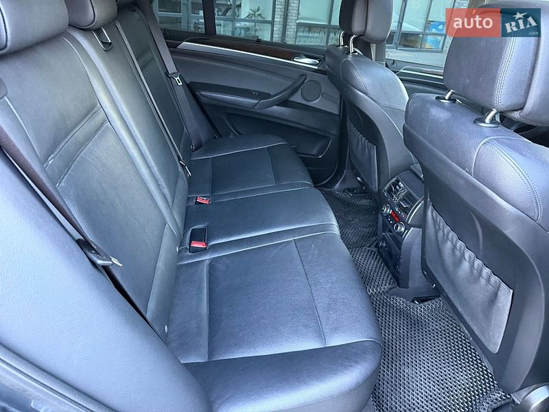 Внедорожник / Кроссовер BMW X5 2012 в Хмельницком