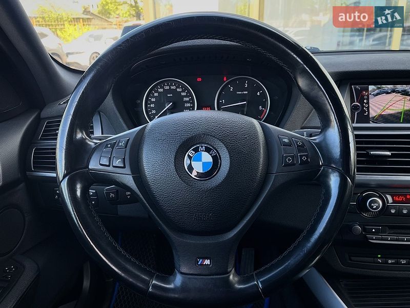 Внедорожник / Кроссовер BMW X5 2010 в Николаеве