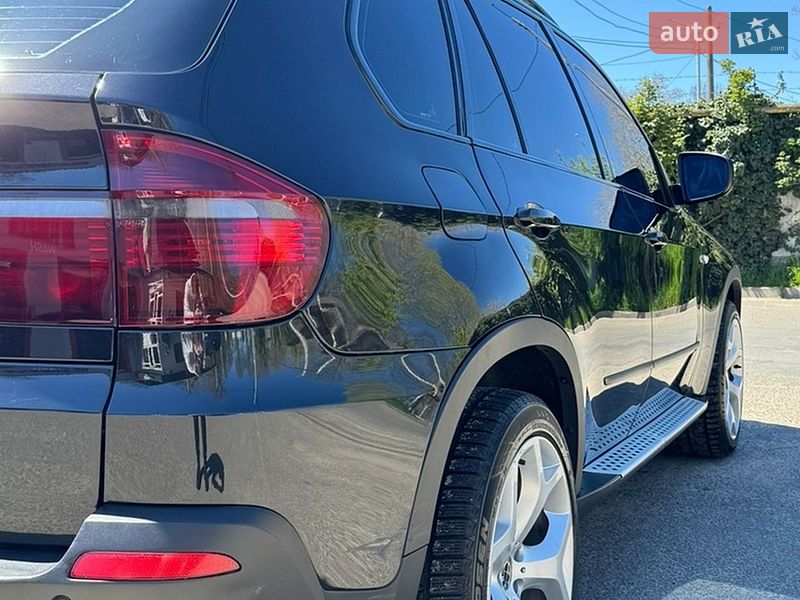 Внедорожник / Кроссовер BMW X5 2008 в Черноморске