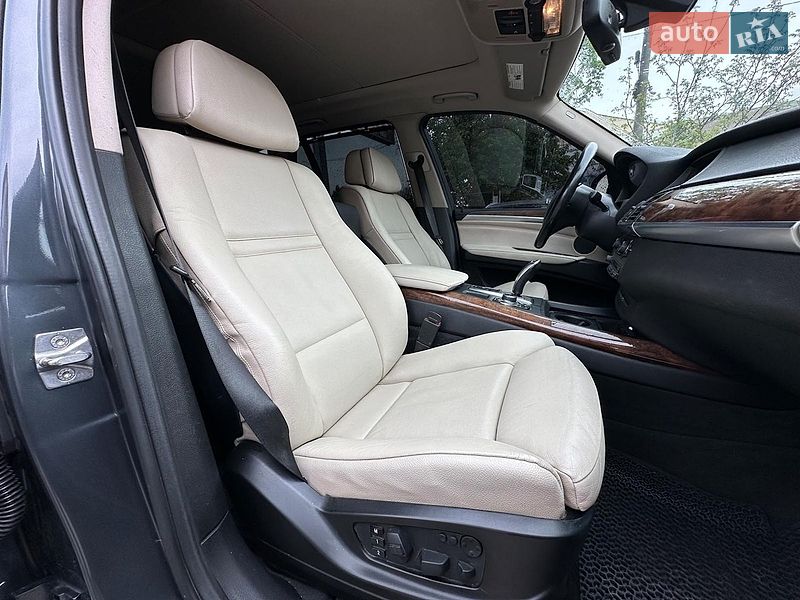 Внедорожник / Кроссовер BMW X5 2011 в Виннице