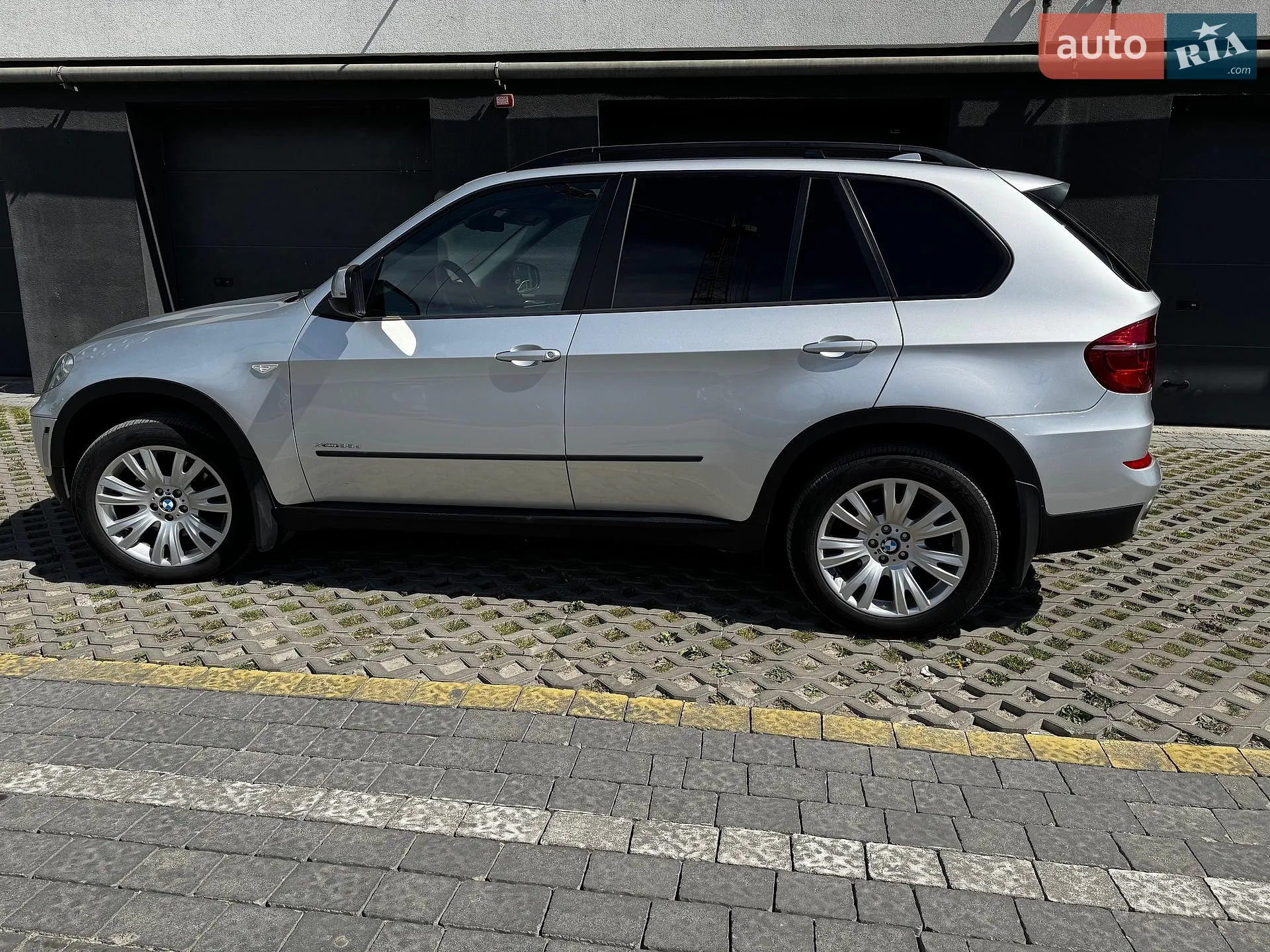 2011 BMW X5 - мініатюра 2